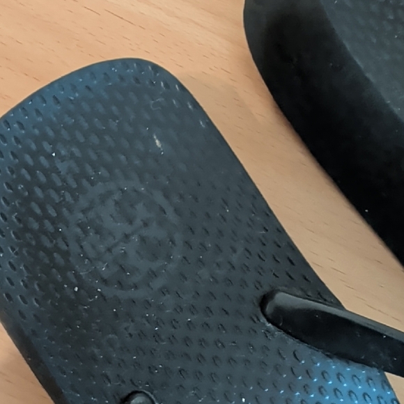 Tory Burch Black Sandals with Gold Accent - Picture 3 of 4